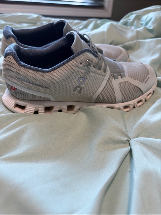 On Clouds Shoes - ON Cloud 5 Glacier White Women's Size 8